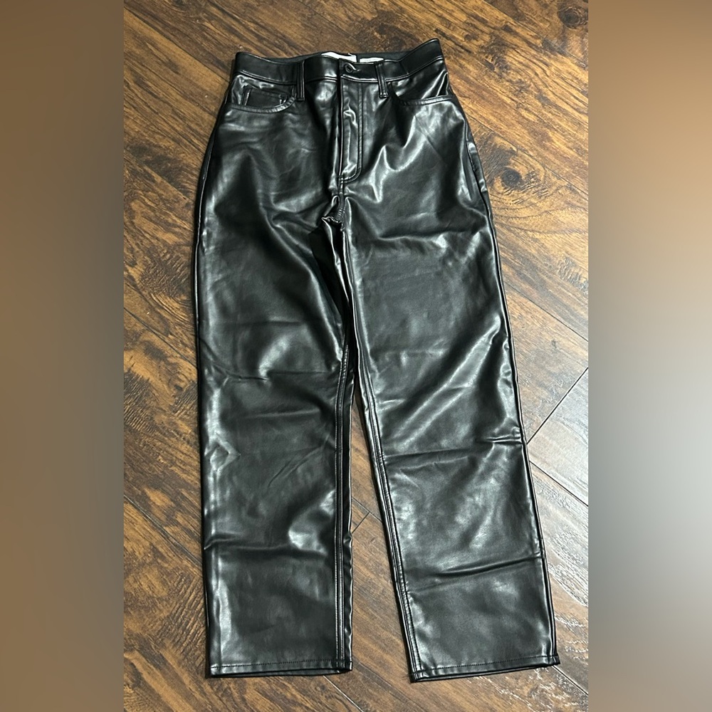 Abercrombie & Fitch Vegan Leather Pants - Black size 27 / 4‎